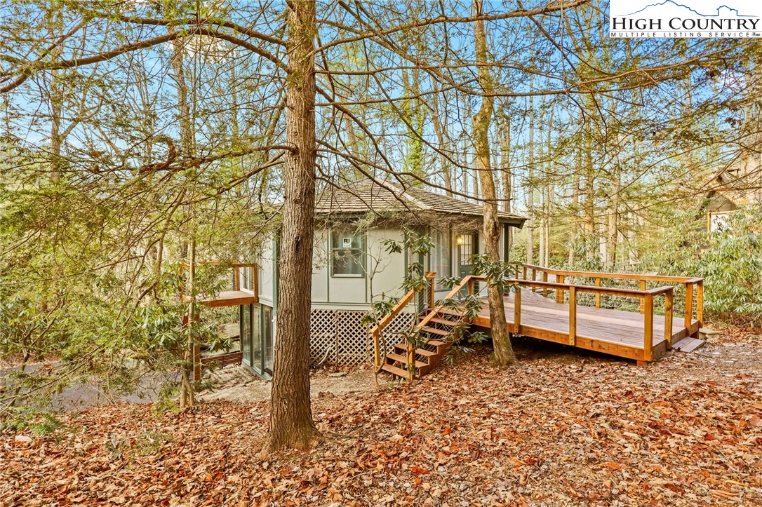 129 Laurel Drive Boone, NC 28607 - Photo 6 of 33