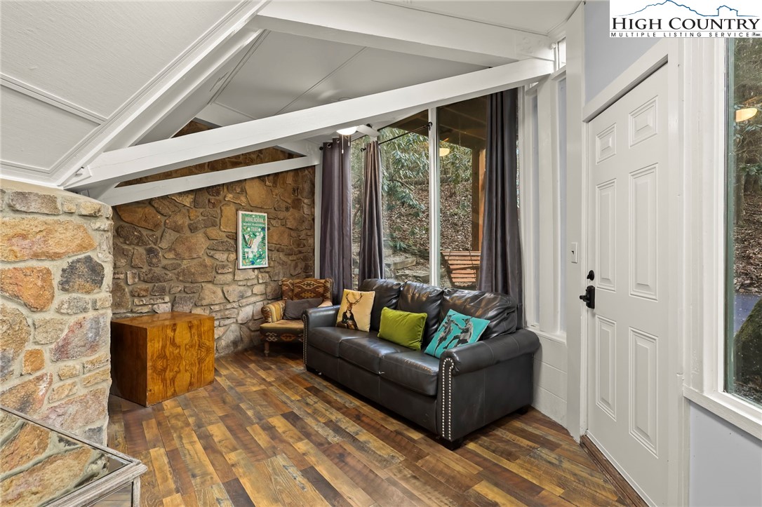 129 Laurel Drive Boone, NC 28607 - Photo 10 of 33