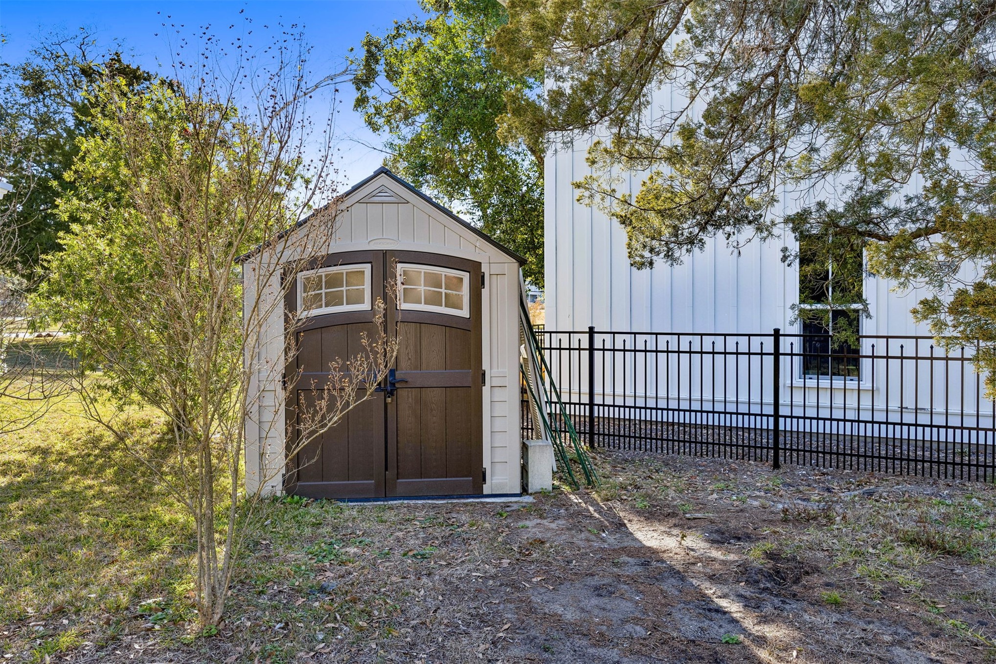 1012 Ladies Street Fernandina Beach, FL 32034 - Photo 37 of 64 a view of a small garden