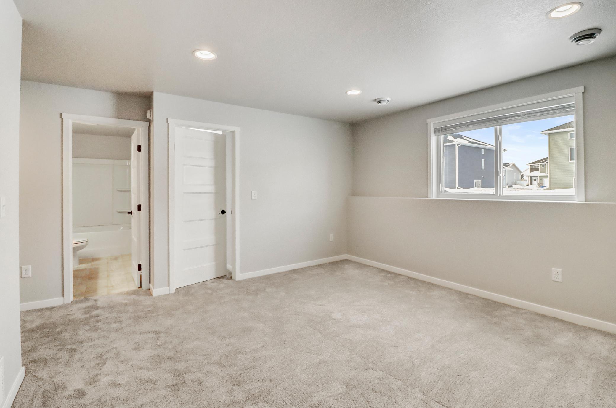 7345 27th Street South Fargo, ND 58104 - Photo 34 of 49