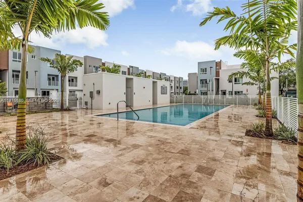 $3,000 | 2561 Northeast 193rd Street, Unit 1107, Miami, FL 33180