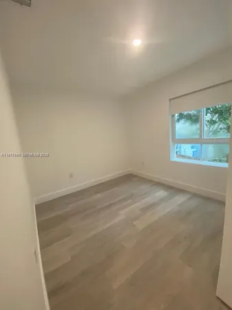 $3,000 | 2561 Northeast 193rd Street, Unit 1107, Miami, FL 33180