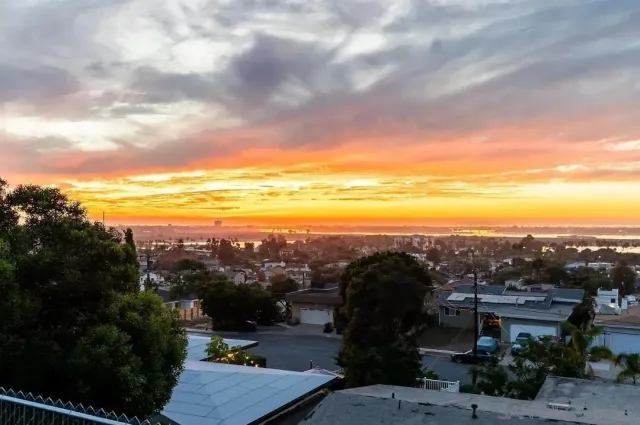 $1,649,000 | 2103 Garfield Road, San Diego, CA 92110