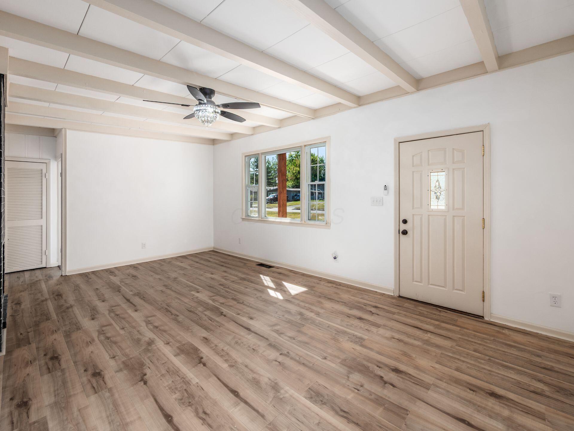2458 Edgevale Road Columbus, OH 43221 - Photo 5 of 34