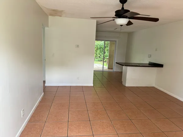 $2,000 | 3002 Southeast Camino Avenue, Stuart, FL 34997