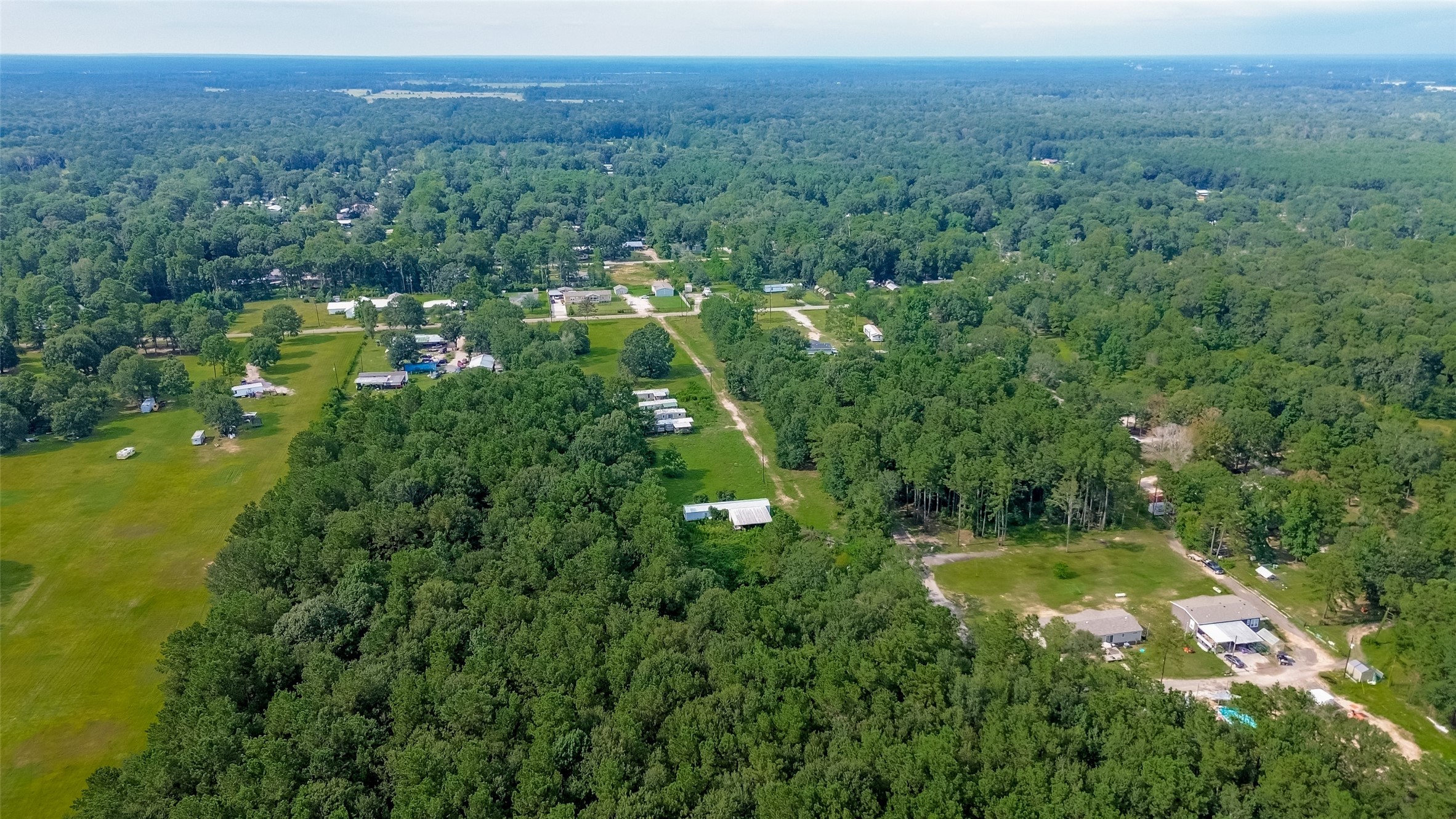 905 County Road 379 Cleveland, TX 77328 - Photo 3 of 11