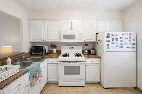 $1,300 | 1391 Mission Hills Boulevard, Clearwater, FL 33759