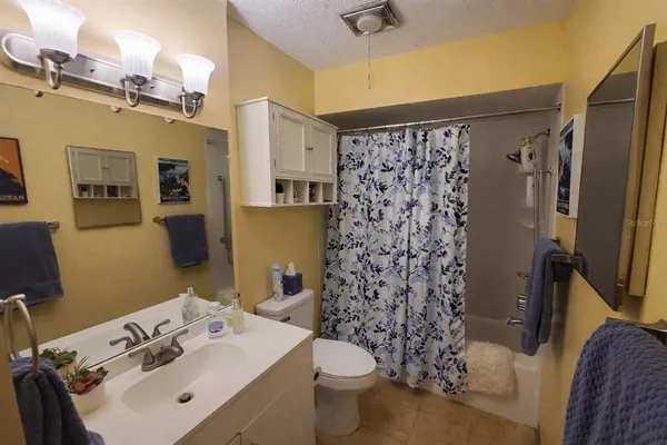 $1,300 | 1391 Mission Hills Boulevard, Clearwater, FL 33759