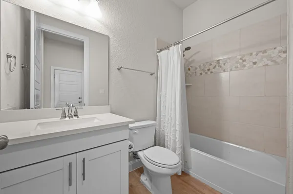 $484,000 | 228 Helena Lane, Kyle, TX 78640