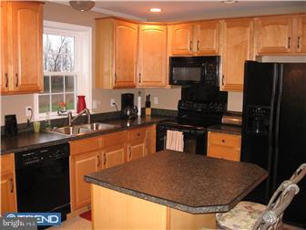 130 Lilly Road Honey Brook, PA 19344 - Photo 4 of 12 Kitchen