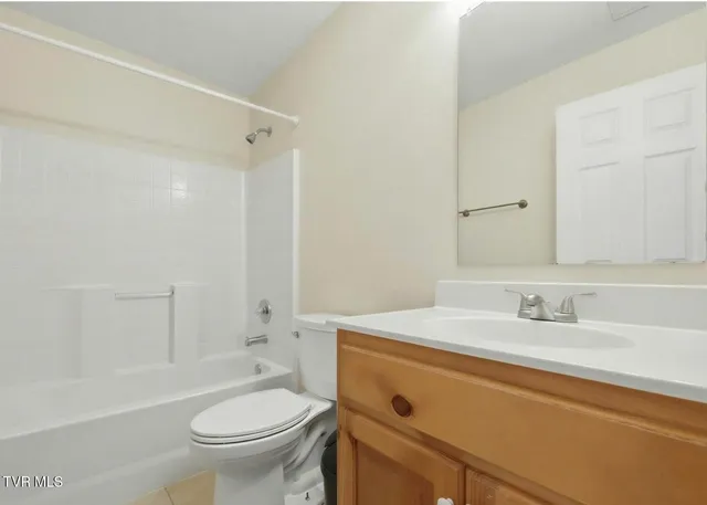 $279,000 | 1842 Country Meadows Drive, Sevierville, TN 37862