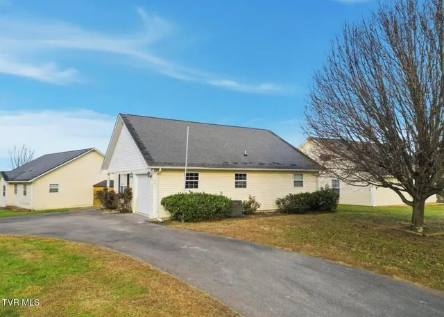 $279,000 | 1842 Country Meadows Drive, Sevierville, TN 37862