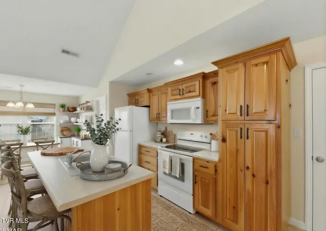 $279,000 | 1842 Country Meadows Drive, Sevierville, TN 37862