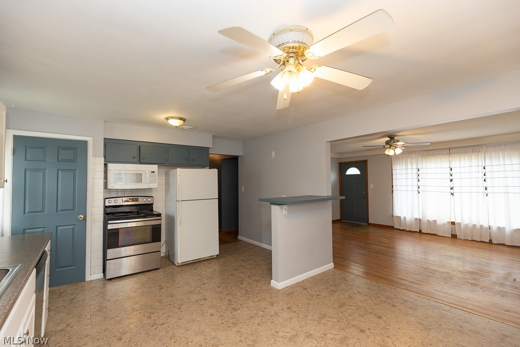 9326 Ackley Road Parma Heights, OH 44130 - Photo 8 of 42