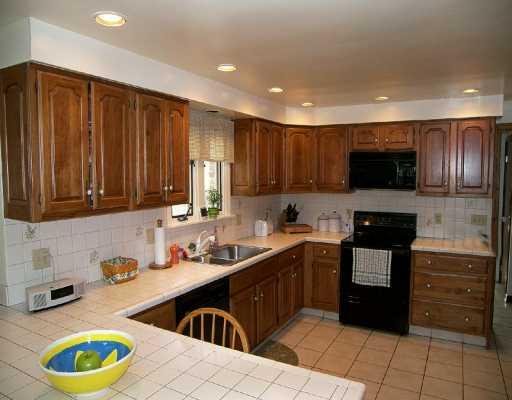 1902 Wallace Road Allison Park, PA 15101 - Photo 3 of 8 Kitchen.