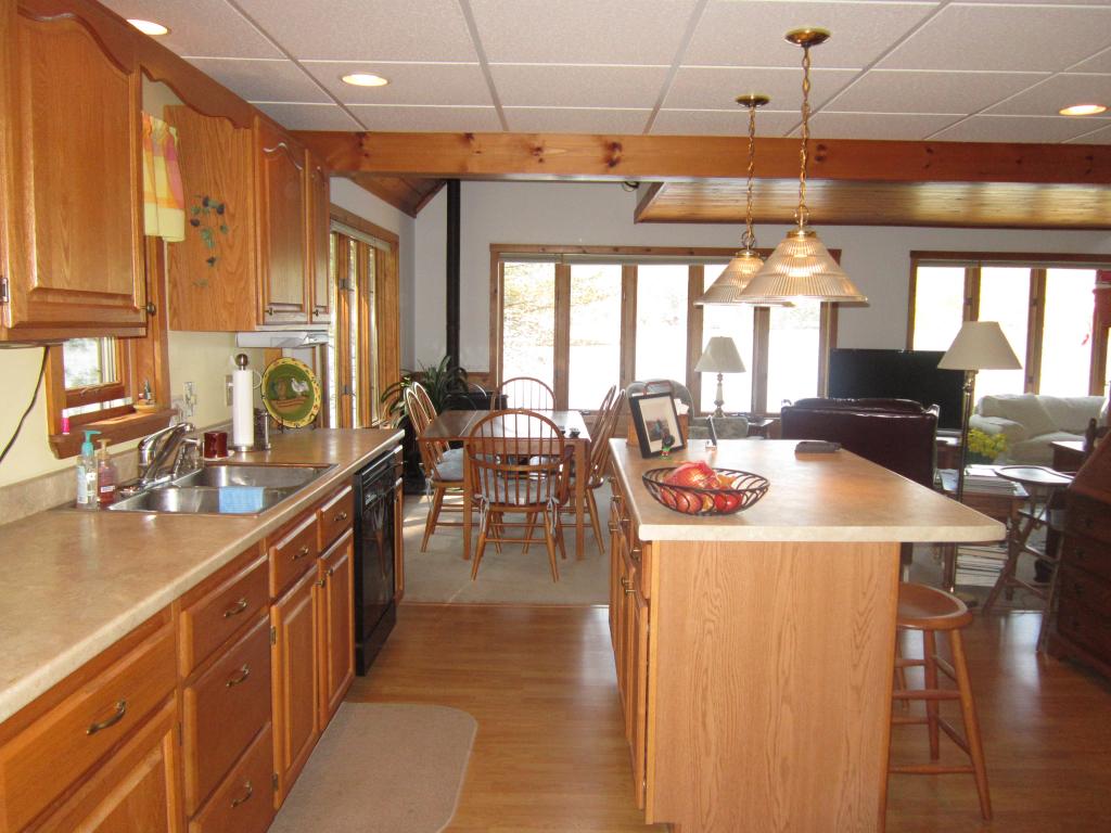 237 Point Road Wakefield, NH 03830 - Photo 4 of 28