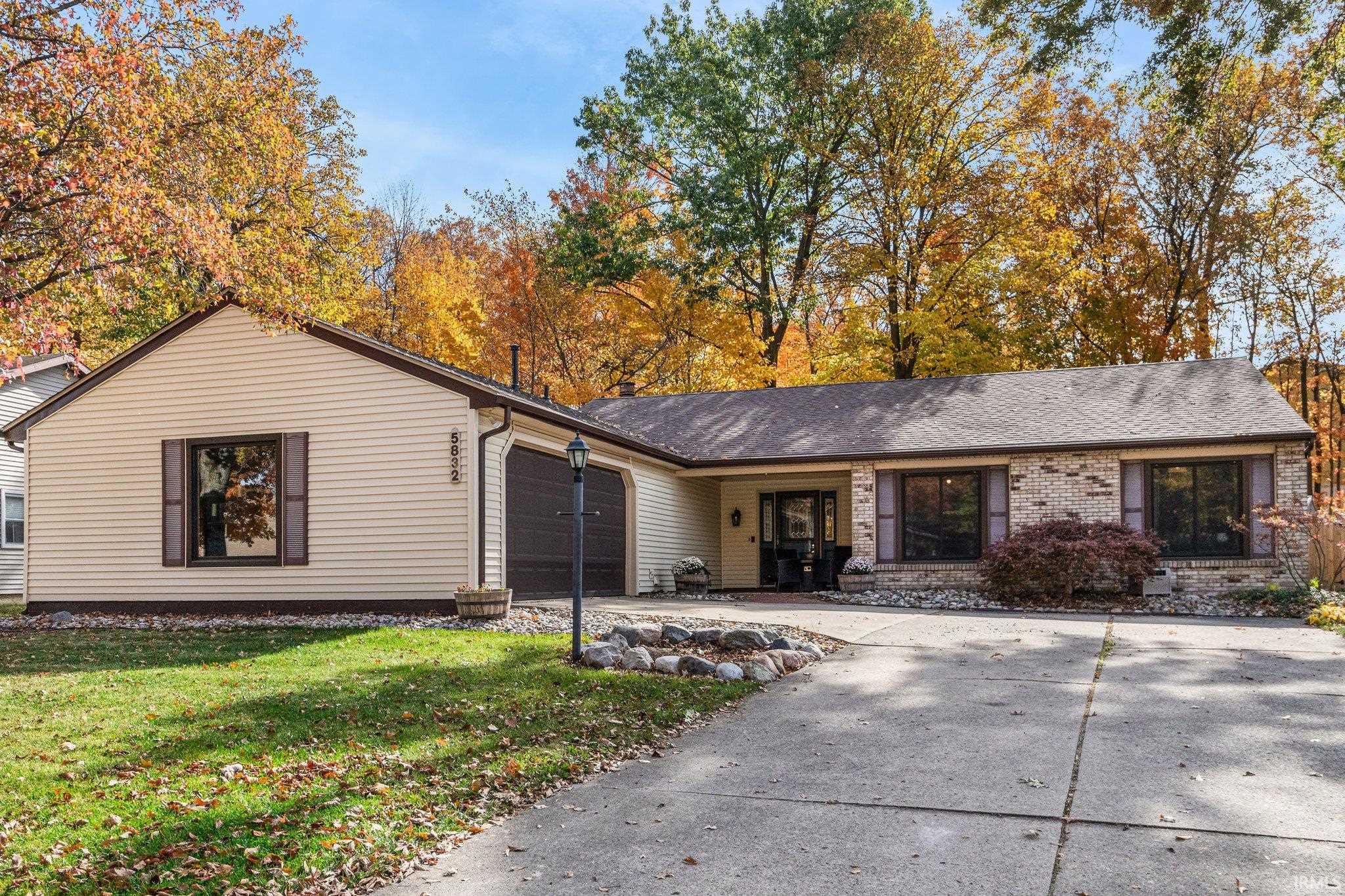 5832 Oak Fall Road Fort Wayne, IN 46845 - Photo 1 of 35 Gallery Image 1