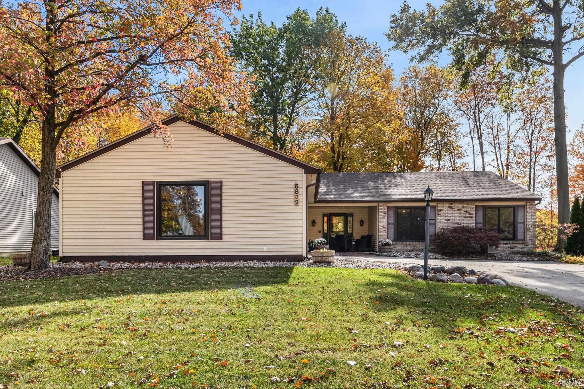 5832 Oak Fall Road Fort Wayne, IN 46845 - Photo 2 of 35 Gallery Image 2