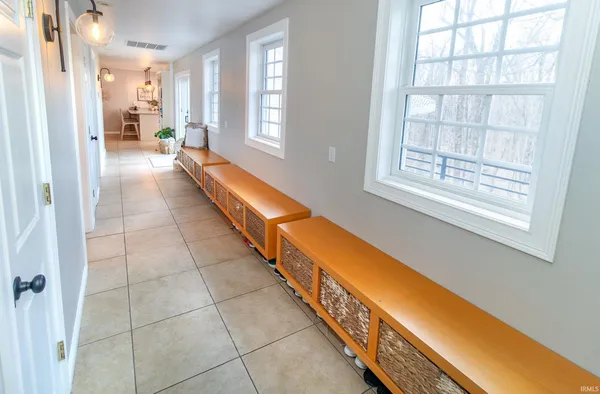 $795,000 | 6211 Pfafflin Lake Boulevard, Newburgh, IN 47630