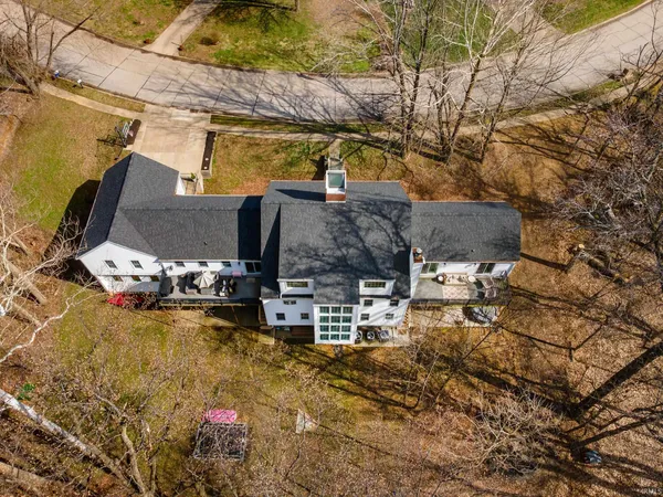 $795,000 | 6211 Pfafflin Lake Boulevard, Newburgh, IN 47630