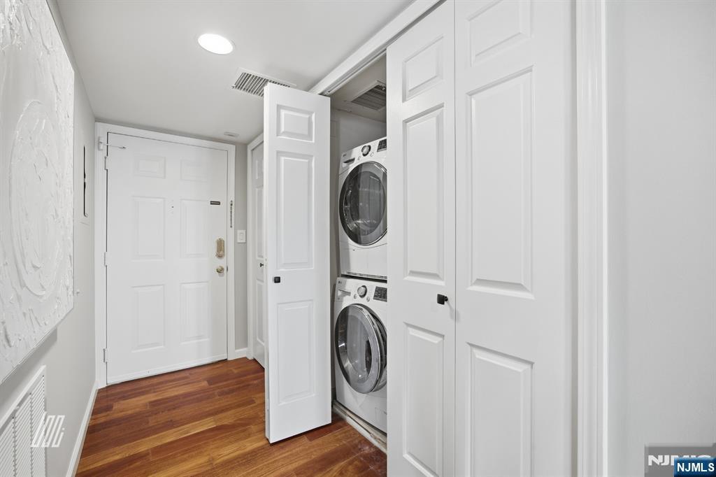 504 Nelson Court Edgewater, NJ 07020 - Photo 19 of 37