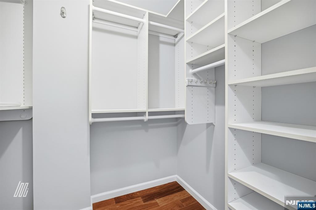 504 Nelson Court Edgewater, NJ 07020 - Photo 23 of 37