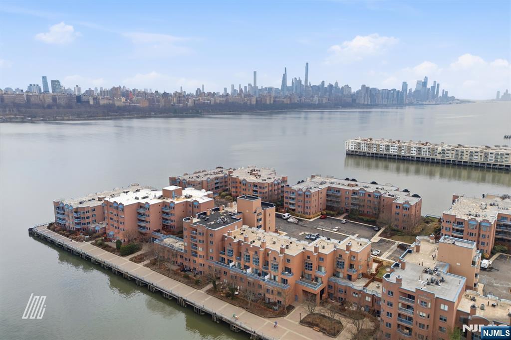 504 Nelson Court Edgewater, NJ 07020 - Photo 32 of 37