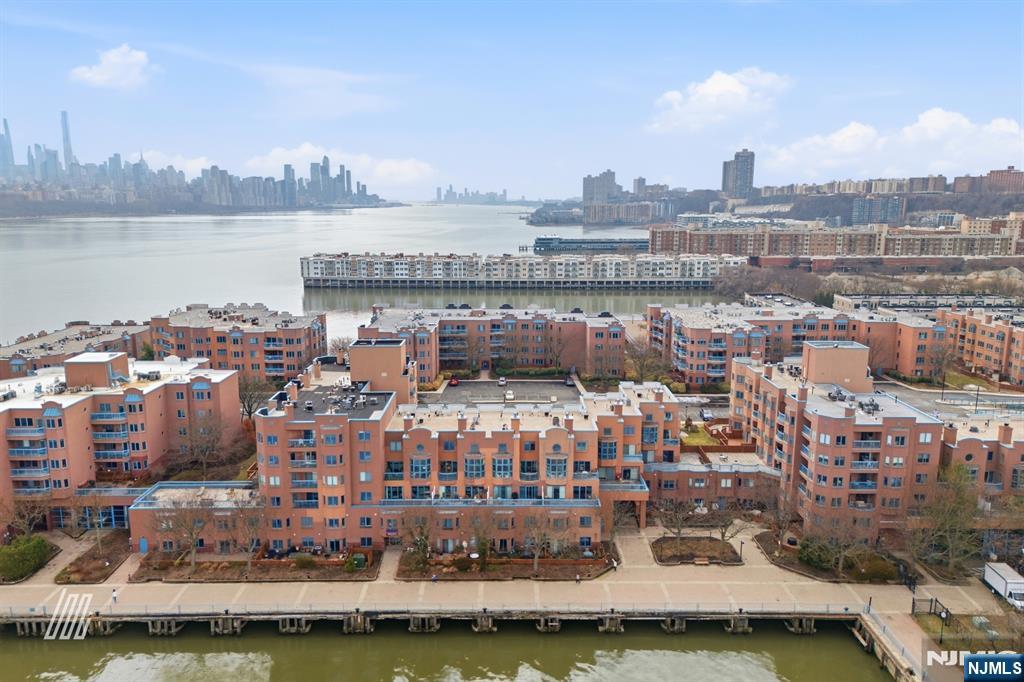 504 Nelson Court Edgewater, NJ 07020 - Photo 33 of 37