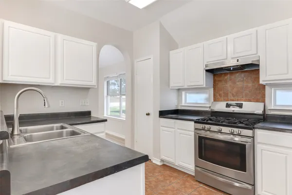 $1,850 | 927 Picadilly Drive, Pflugerville, TX 78660