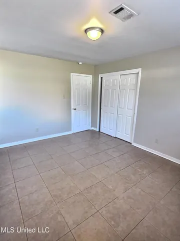 $1,250 | 112 Woodland Circle, Ocean Springs, MS 39564