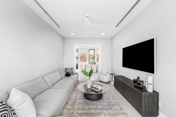 $3,695,000 | 718 Lake Avenue North, Delray Beach, FL 33483