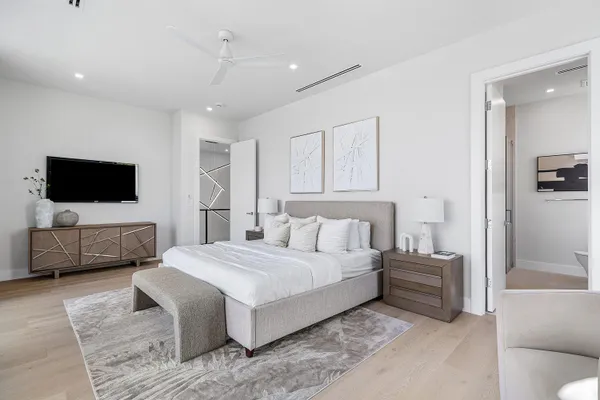 $3,695,000 | 718 Lake Avenue North, Delray Beach, FL 33483