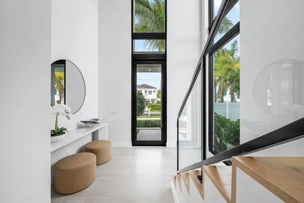 $3,695,000 | 718 Lake Avenue North, Delray Beach, FL 33483
