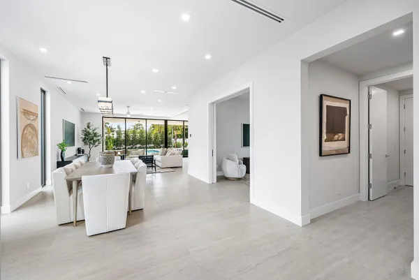 $3,695,000 | 718 Lake Avenue North, Delray Beach, FL 33483