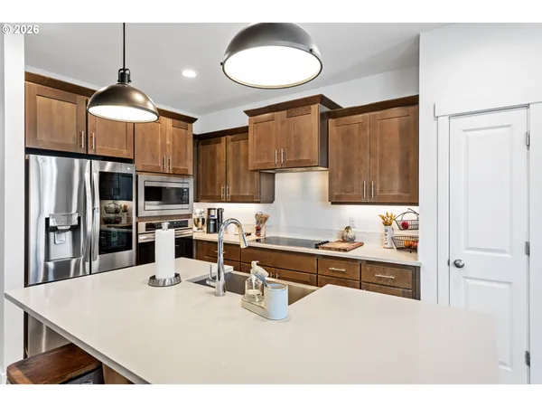 $519,900 | 899 Northeast Trillium Drive, Estacada, OR 97023