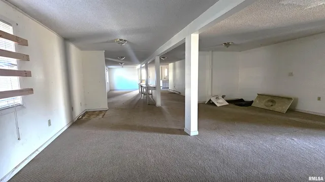 $395,000 | 200 West 12th Street, Johnston City, IL 62951