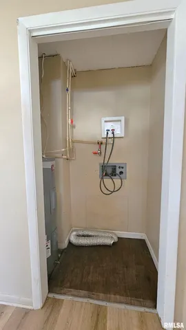 $395,000 | 200 West 12th Street, Johnston City, IL 62951