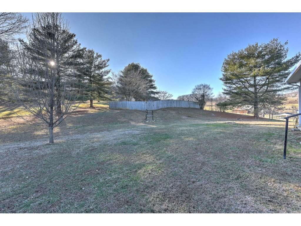 2814 Forest View Road Kingsport, TN 37660 - Photo 35 of 36 Photo 35