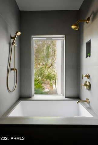 $4,799,900 | 3977 East Paradise View Drive, Paradise Valley, AZ 85253