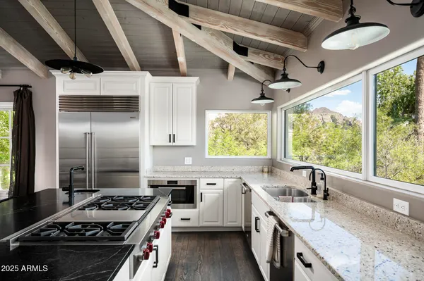 $4,499,990 | 3977 East Paradise View Drive, Paradise Valley, AZ 85253