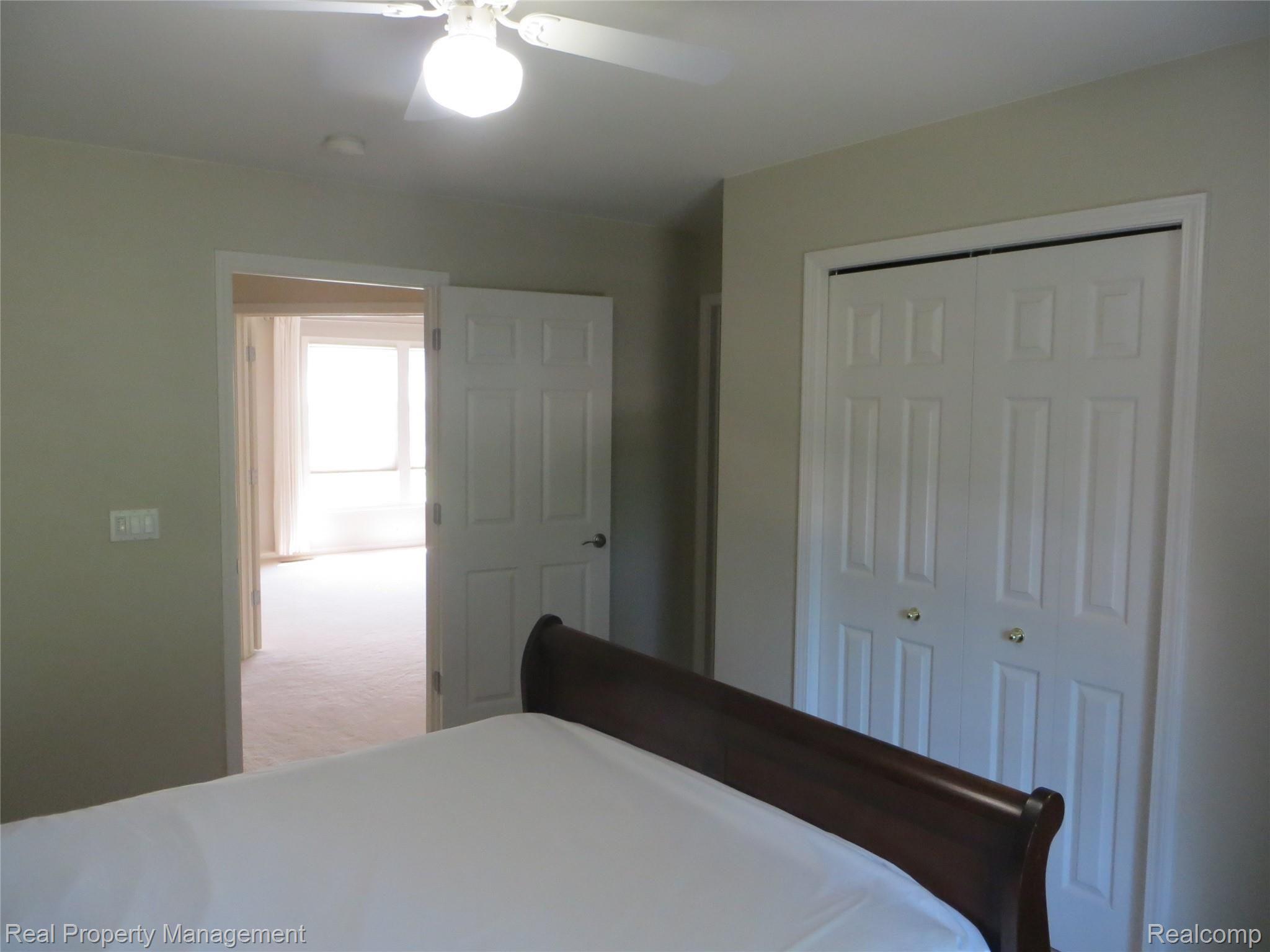 5650 Stonehaven Boulevard Rochester, MI 48306 - Photo 32 of 59 IMG_6650.JPG