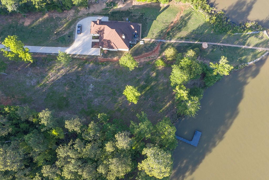 112 Long Point Road Hodges, SC 29653 - Photo 3 of 16