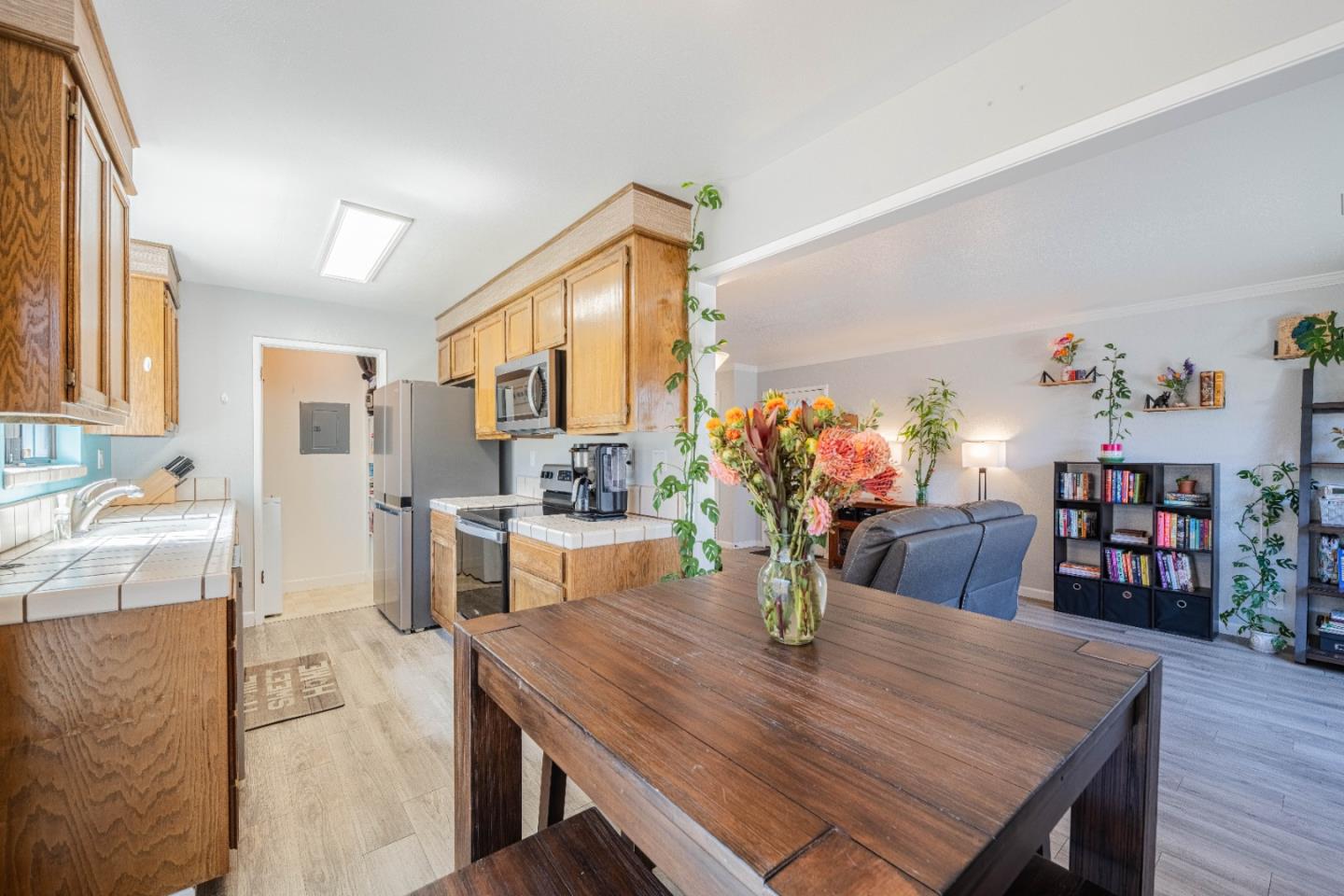 1051 Riker Street, Unit 5 Salinas, CA 93901 - Photo 9 of 25 Gallery Image 9