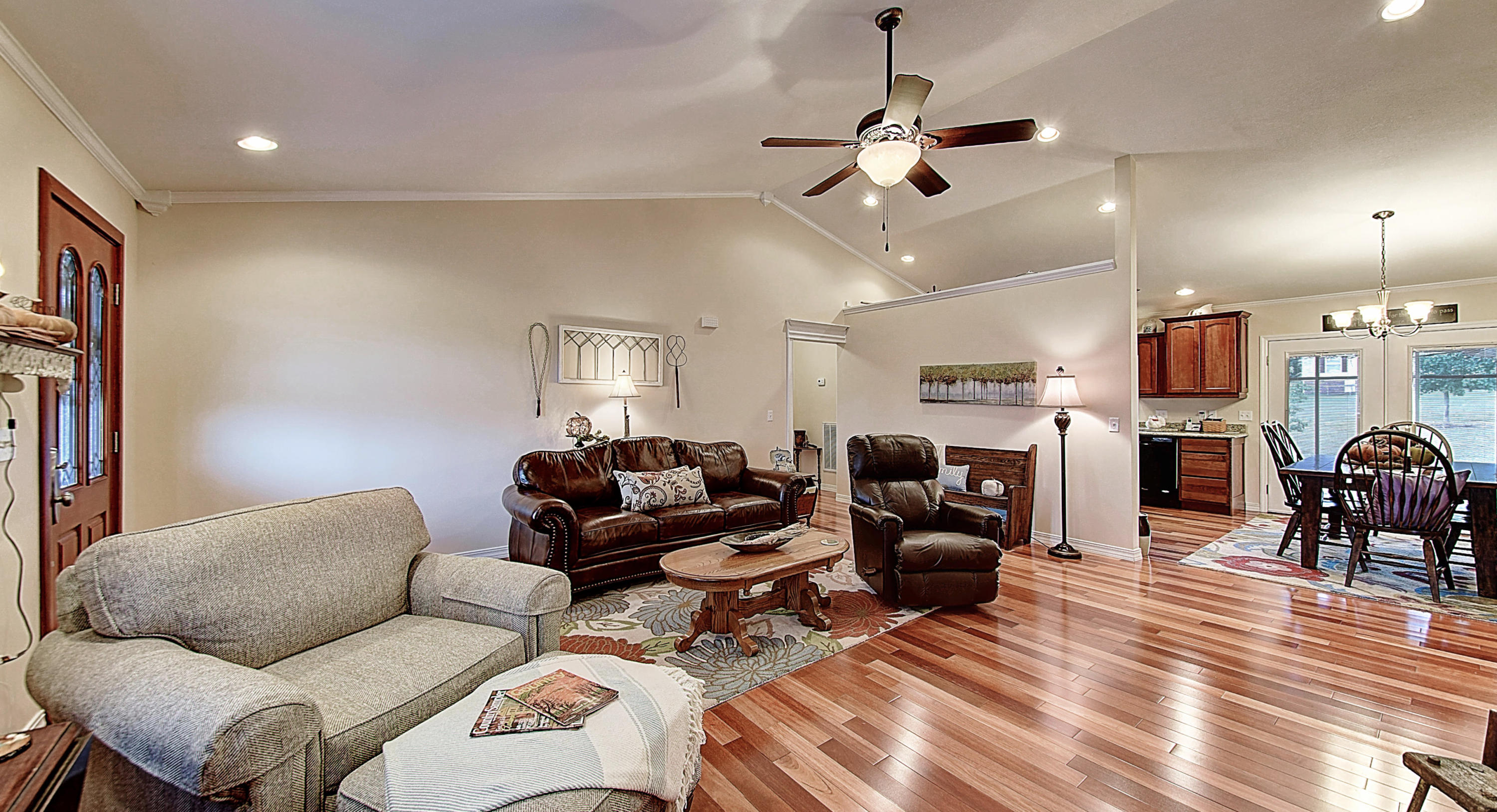 119 Hamilton Road Elizabethton, TN 37643 - Photo 12 of 37 DSC_0017_18_19_20_stitch