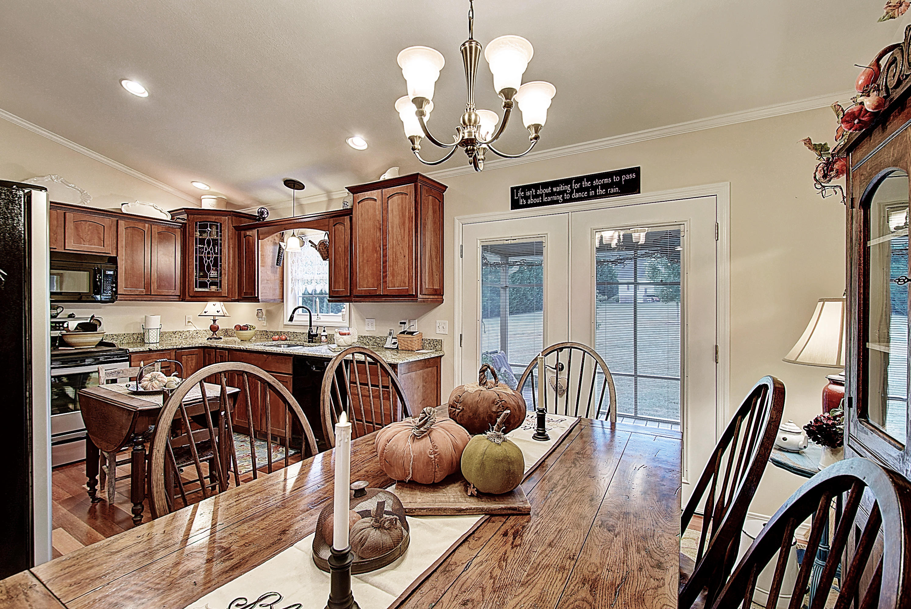119 Hamilton Road Elizabethton, TN 37643 - Photo 13 of 37 DSC_0025_6_7_8