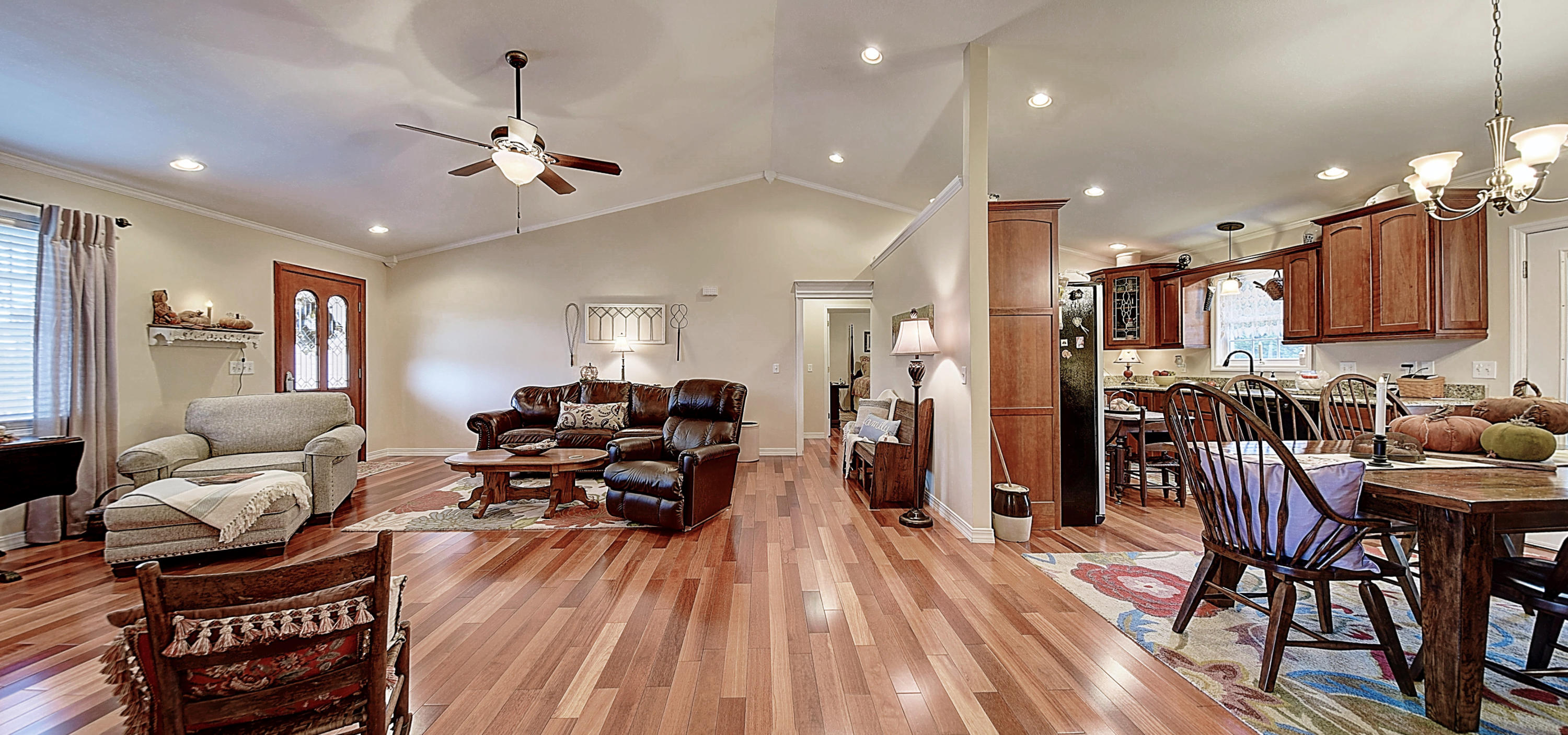 119 Hamilton Road Elizabethton, TN 37643 - Photo 28 of 37 DSC_0097_098_099_100_stitch