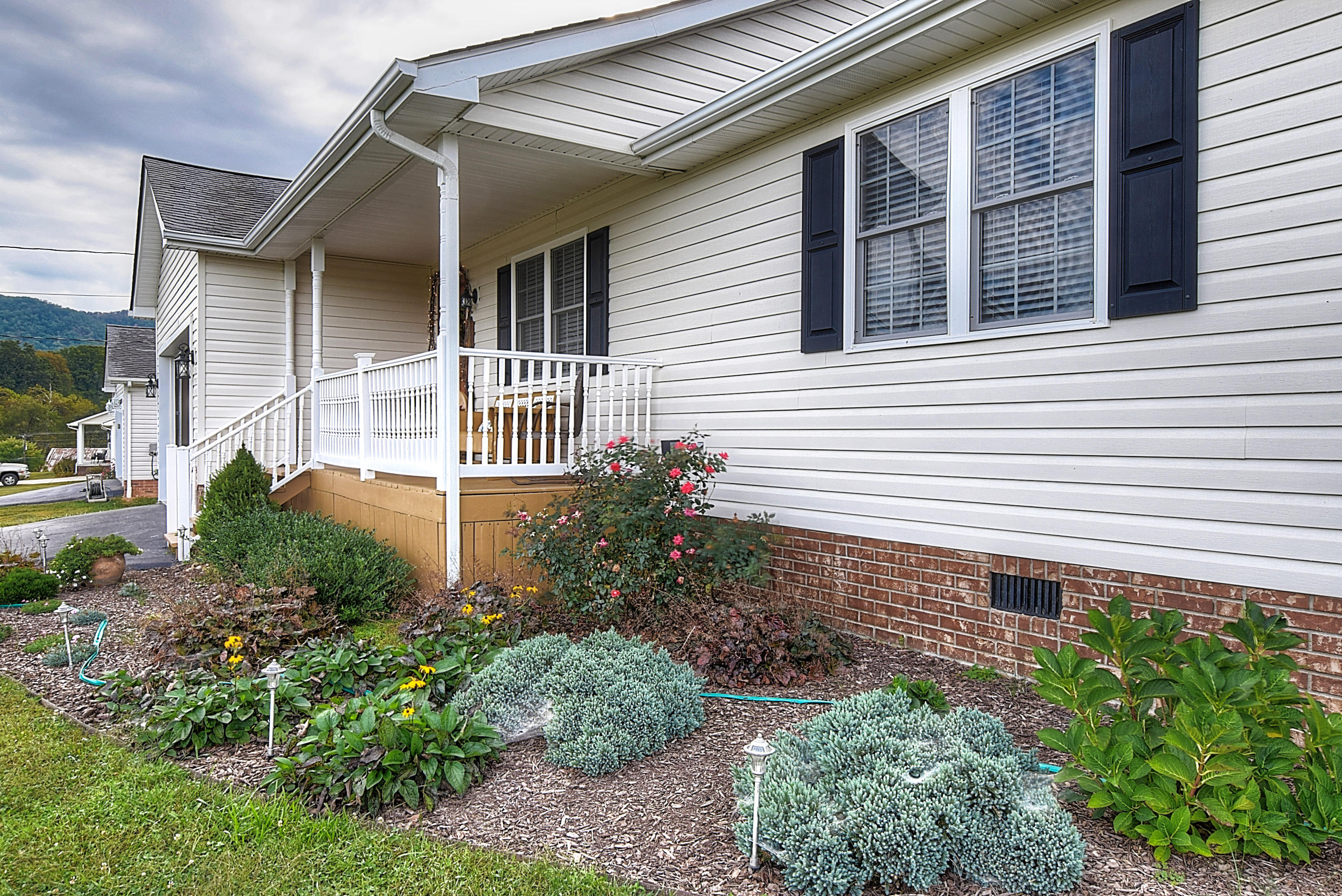 119 Hamilton Road Elizabethton, TN 37643 - Photo 4 of 37 4