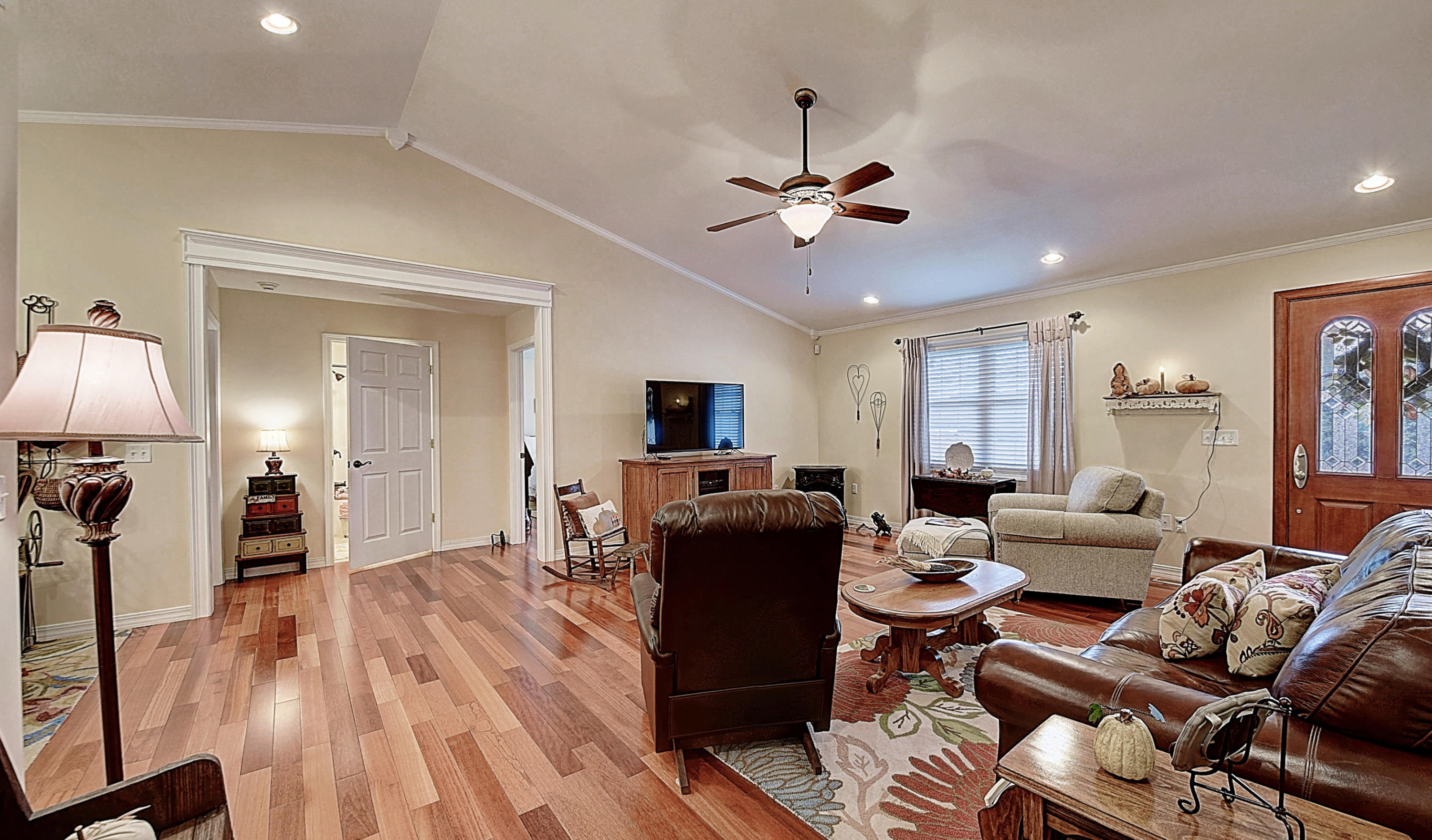 119 Hamilton Road Elizabethton, TN 37643 - Photo 10 of 37 DSC_0005_6_7_8_stitch