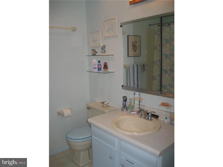 48 Dover Road Westampton, NJ 08060 - Photo 11 of 13 Bathroom