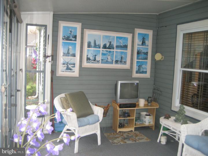 48 Dover Road Westampton, NJ 08060 - Photo 7 of 13 Sun Room